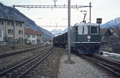 SBB, Ems, Güterzug mit Re 4/4 II