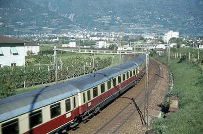 SBB, Strecke Bellinzona-Chiasso, Camorino, Magadino-Ebene, TEE Roland, Aufnahme 1970