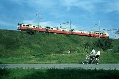 WB, Liestal Altmarkt, Personenzug mit BFe 4/4 1, Aufnahme 1965