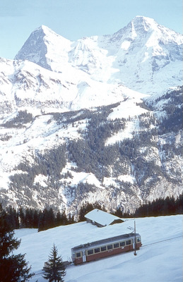 BLM, zwischen Grütschalp und Winteregg, Blick auf Eiger und Mönch, Be 4/4 22, Aufnahme 1970