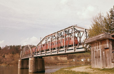 SBB Roter Pfeil dreiteilig, Aarebrücke Koblenz, 1957