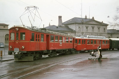RhB, Chur Bahnhofplatz, Zug mit ABDe 4/4 487 und ABe 4/4, Aufnahme 1969