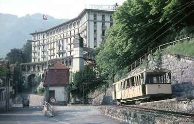 BrMB, Brunnen, Grand Hotel, He 2/2 2 mit Vorstellwagen B2 5, Aufnahme 1967