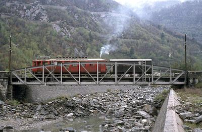 Bellinzona-Mesocco-Bahn, Roveredo, Calancasca-Brücke, RhB ABDe 4/4, Aufnahme 1972