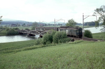 SBB, Reussbrücke zwischen Oberrüti und Rotkreuz, Personenzug mit BDe 4/4, Aufnahme 1966