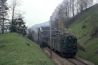 SOB, Stahlbrücke “Heinzlet“ ob Steinerberg, BDe 4/4 der SBB, Aufnahme 1967