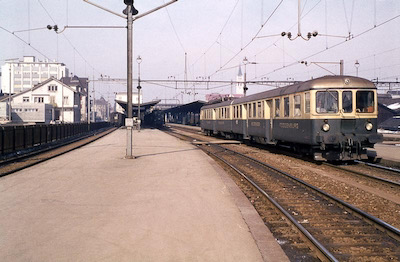 BT, Romanshorn, Pendelzug mit BDe 2/4 42 mit dem ABt 142, Aufnahme 1963