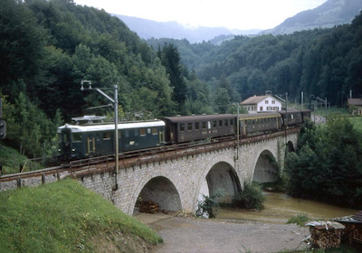 BT, Kaltbrunn, Personenzug mit De 4/4 25, Aufnahme 1968