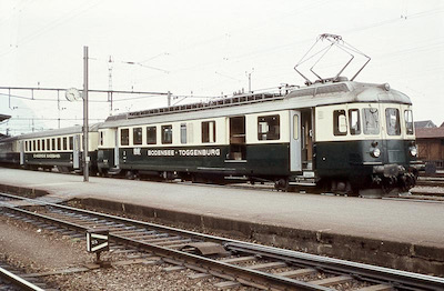 BT, Arth-Goldau, Pendelzug mit BDe 4/4 50 und SBB B 6000 hinter dem Triebwagen, Aufnahme 1961