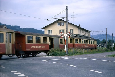 AB, Steinegg, Personenzug mit ABe 4/4 der Serie 40-43, Aufnahme 1974