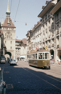 SVB, Bern Käfigturm, Tram 9 mit Be 4/4 108, Aufnahme 1962